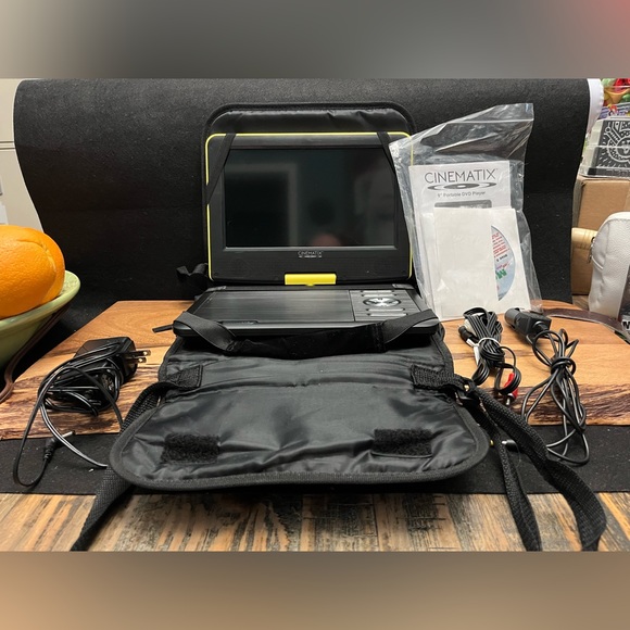 Cinematix Yellow Portable DVD Player & Bag - Picture 5 of 10